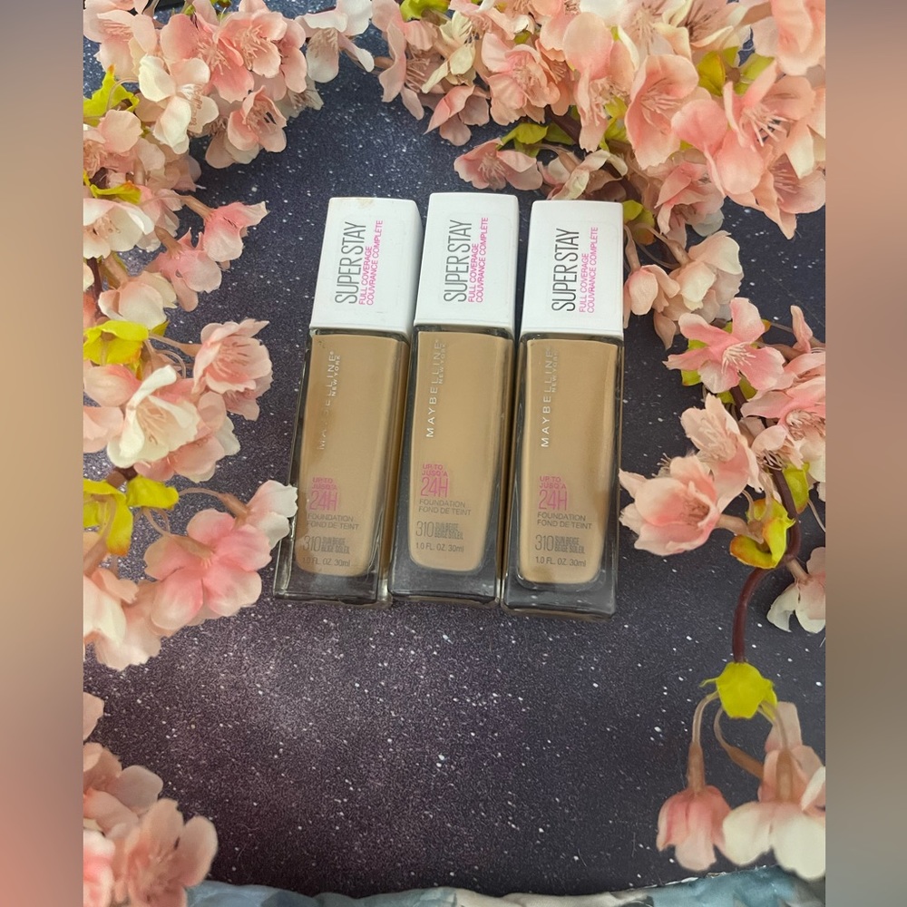 Maybelline super stay 24 hour.
